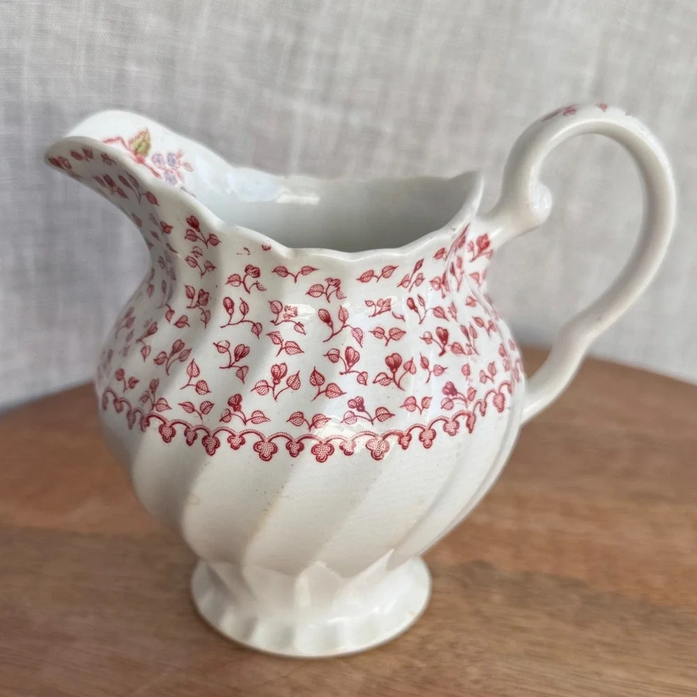VTG Johnson Brothers Rose Bouquet Creamer White Red Floral Made in England